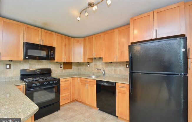 1 bed, 1 bath, $2,000, Unit Unit# 626