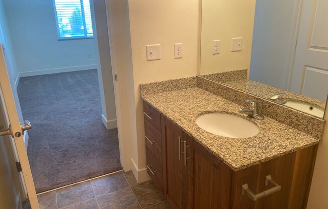 2 beds, 2 baths, 964 sqft, $1,550, Unit 332