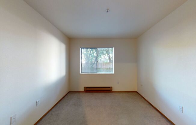 2 beds, 1 bath, 800 sqft, $1,995, Unit 105