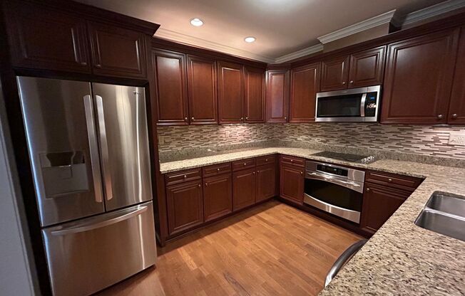 2 beds, 2 baths, $2,895