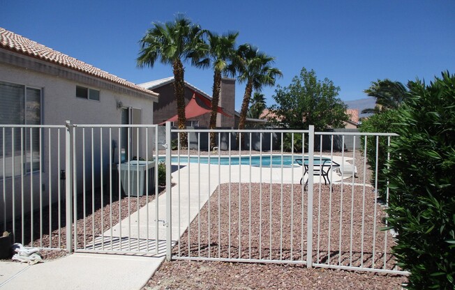 Single story with pool & spa