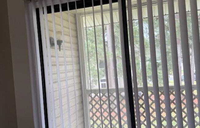 2 beds, 1 bath, 940 sqft, $1,125, Unit 203N