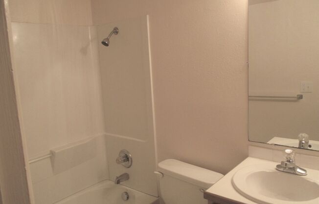 1 bed, 1 bath, 600 sqft, $1,595, Unit 203