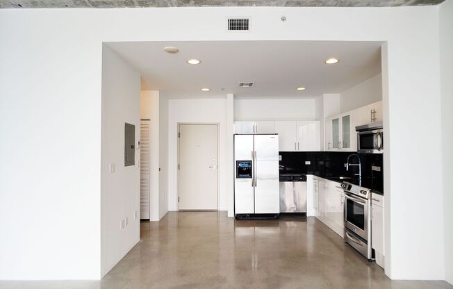 Studio, 1 bath, 737 sqft, $2,650, Unit Unit 607