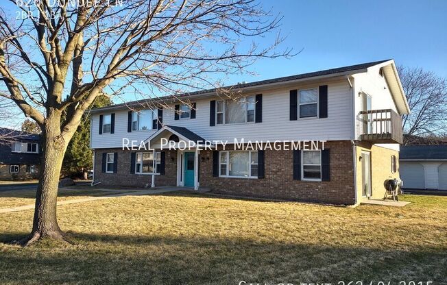 626 DUNDEE LN