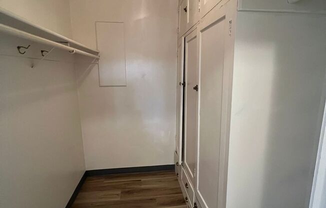 Studio, 1 bath, 305 sqft, $995, Unit 102