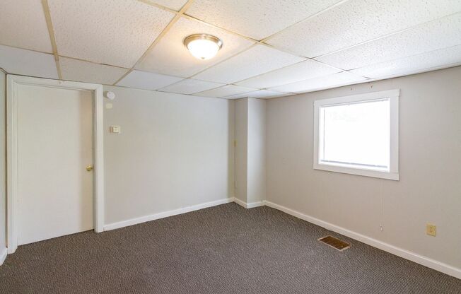 906 W. Main St