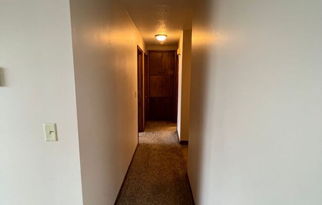 1 bed, 1 bath, 900 sqft, $675, Unit 102