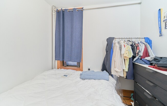 362 W 36 ST
