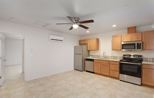 1 bed, 1 bath, 512 sqft, $1,050, Unit F102