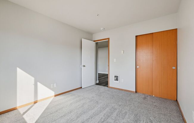 2 beds, 2 baths, 951 sqft, $1,795, Unit 901-2F