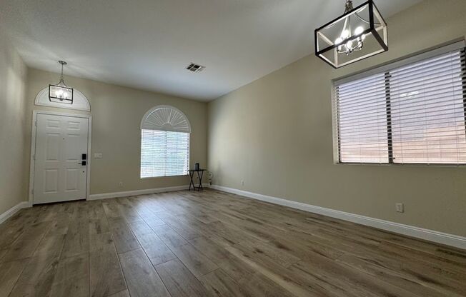 Bright & Spacious 3-Bedroom Phoenix Home – Modern Finishes & No Carpet!