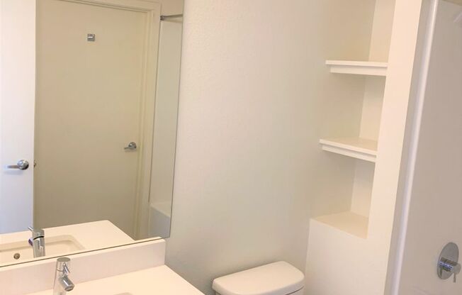 1 bed, 1 bath, 789 sqft, $1,600, Unit 416