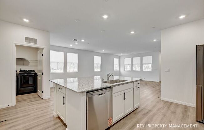 2734 LUZZI WALK