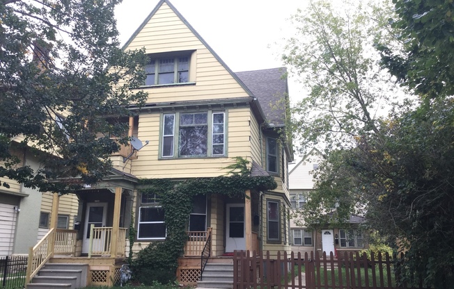 2320-26 N 1st St