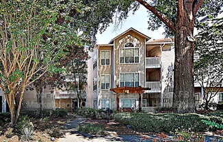 1250 Parkwood Circle SE