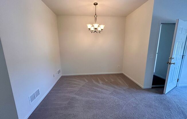 2 Bedroom 2 Bath Townhouse in Grayslake