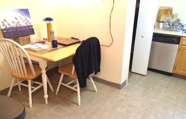 1 bed, 1 bath, 648 sqft, $2,500, Unit 03-B2