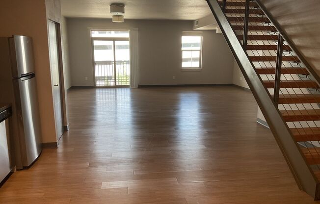 1 bed, 1.5 baths, 1,316 sqft, $1,760, Unit 312