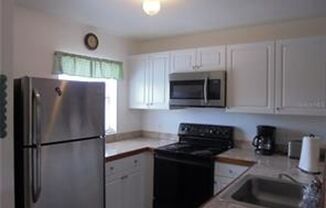 2 beds, 2 baths, $2,500, Unit 7B3