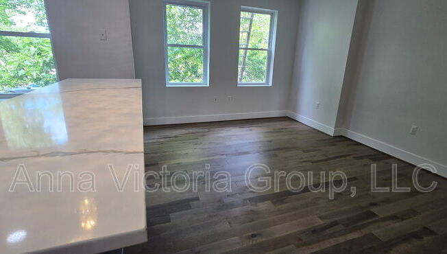 1409 G St NE