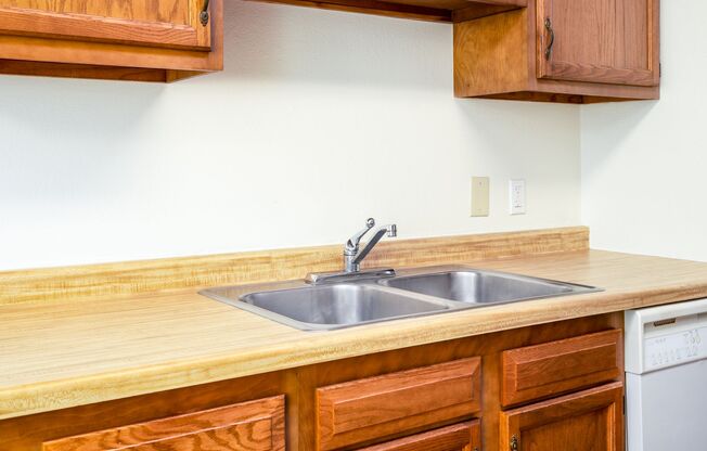 1 bed, 1 bath, 708 sqft, $1,130, Unit 811-103