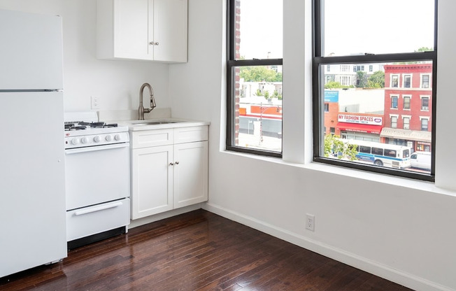 2505-2509 Hoffman BH LLC (2509)