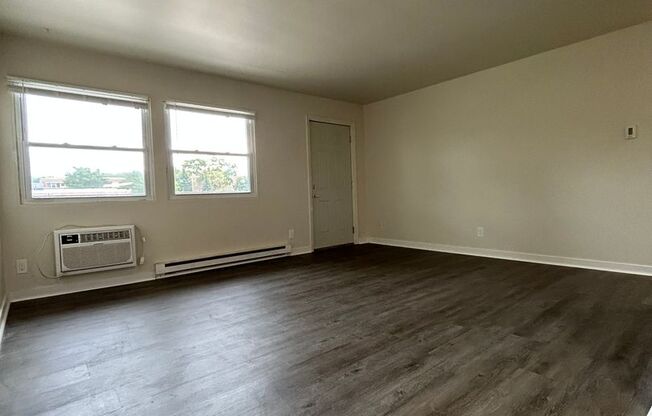 1 bed, 1 bath, 815 sqft, $845