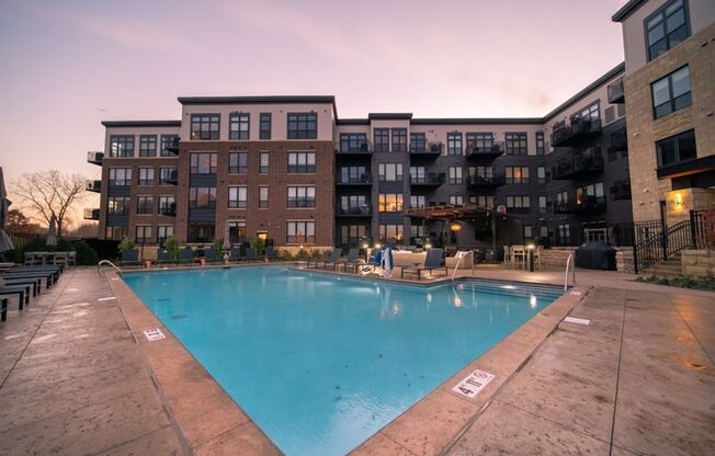 1 bed, 1 bath, 790 sqft, $1,895, Unit 107