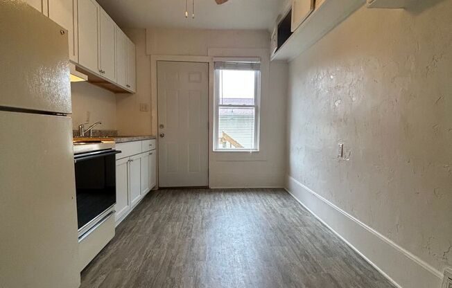 1 bed, 1 bath, 200 sqft, $645, Unit Apt. 3