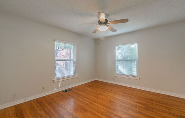 2 beds, 1 bath, $1,550