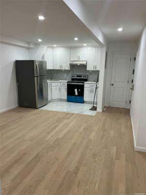 2 beds, 1 bath, $2,500