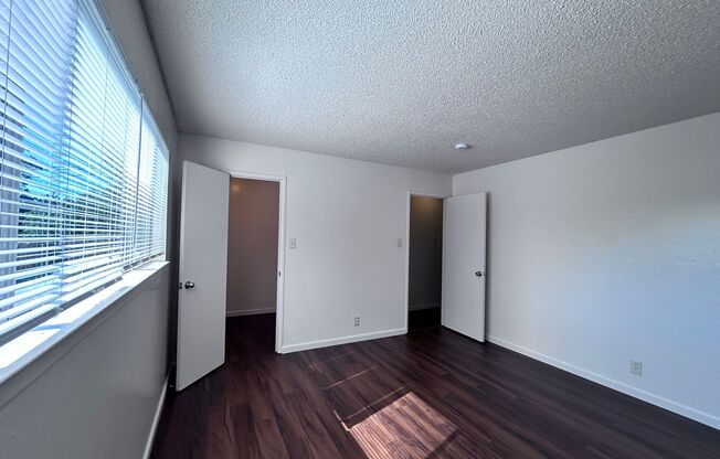 7437 Tiara Way