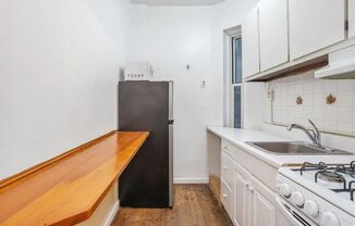 1 bed, 1 bath, $1,750, Unit APARTMENT 2B