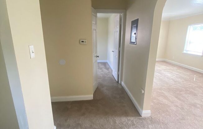 1 bed, 1 bath, $995, Unit 2660B