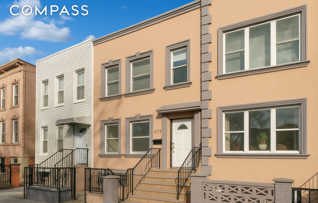 671 METROPOLITAN AVE