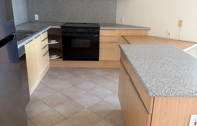 1 bed, 1 bath, $2,700