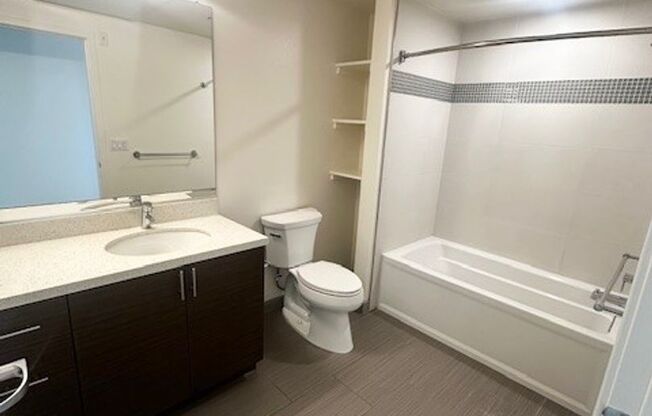 2 beds, 2 baths, 930 sqft, $3,995, Unit 308