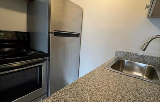 1 bed, 1 bath, 520 sqft, $875, Unit 306