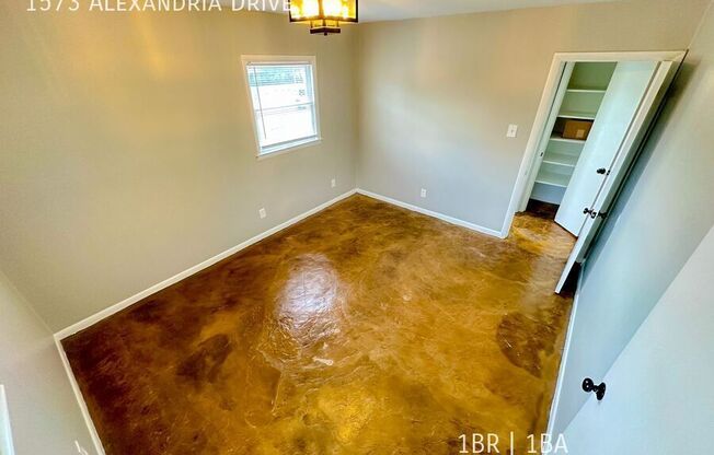 1573 Alexandria Dr