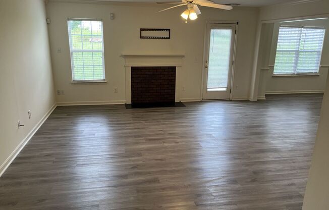 Lovely 3 Bed, 2.5 Bath home in Havenbrook