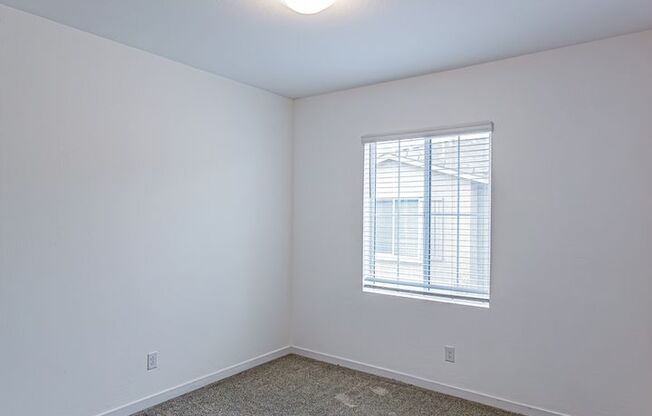 3 beds, 2.5 baths, $1,852