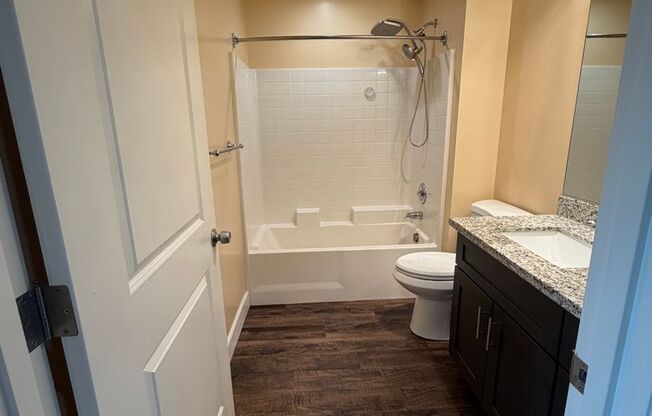 2 beds, 2 baths, 920 sqft, $2,045, Unit 104