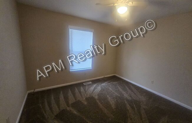 2 beds, 1.5 baths, $895