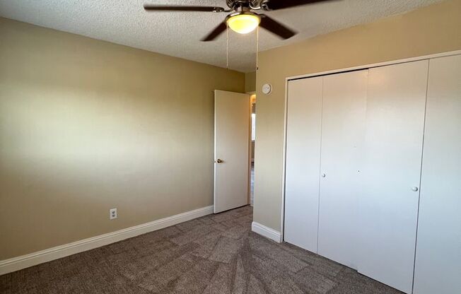 2 beds, 1 bath, 875 sqft, $1,400, Unit D