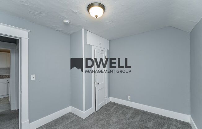 2 beds, 1 bath, 768 sqft, $1,050, Unit 2