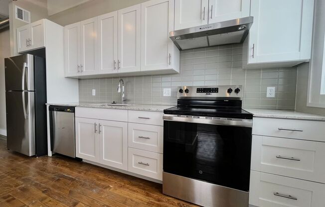 1 bed, 1 bath, 789 sqft, $1,850, Unit UNIT 416