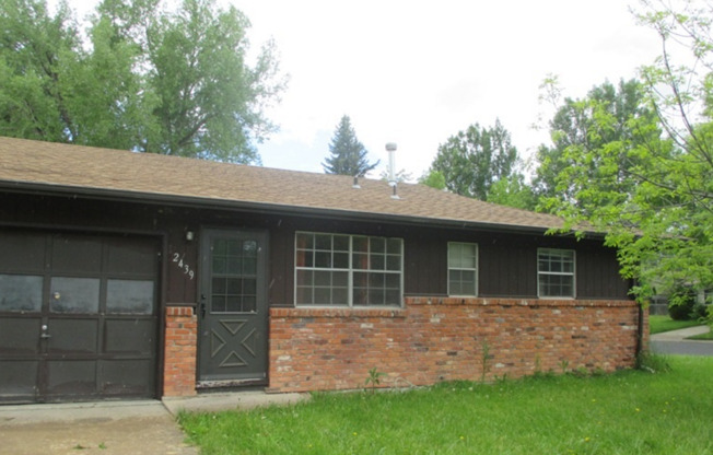 3 bed, 1.5 bath duplex in Fort Collins