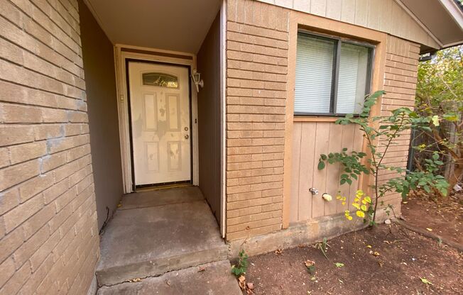 Cute 4 bed 2 bath!! Hefner and Western
