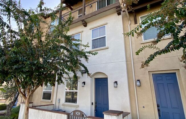 Centrally Located Townhouse in Covina